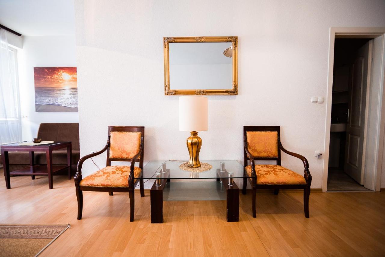 Apartmani Li Livno Exteriör bild