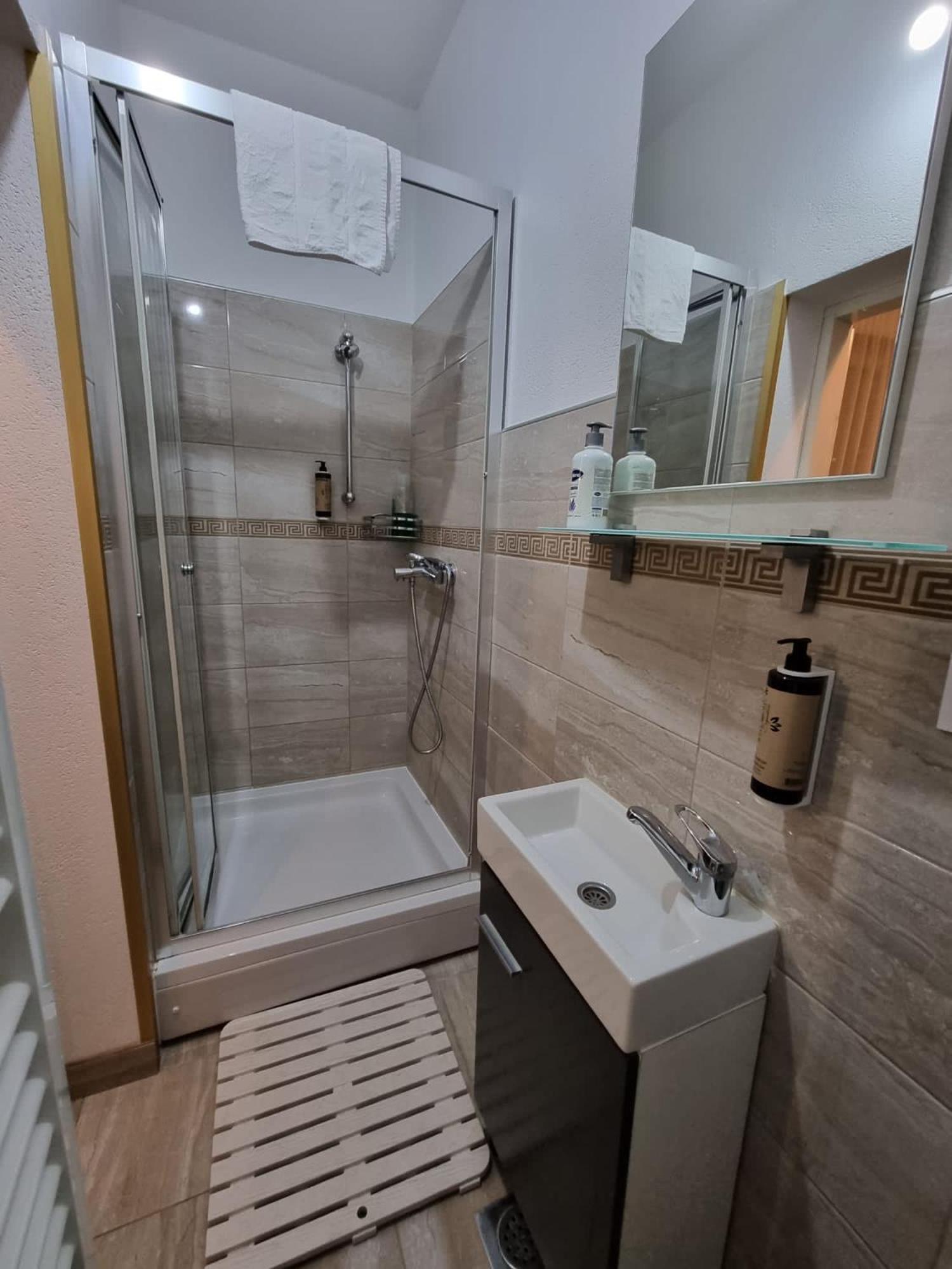 Apartmani Li Livno Exteriör bild